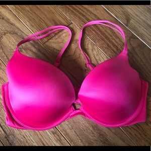 Victoria’s Secret Very Sexy Push-Up Bra. Size: 34D